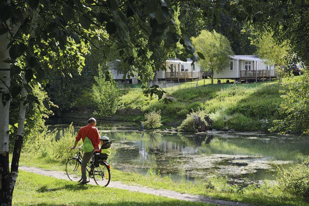 Готель Camping International De Мезон-Лаффіт Екстер'єр фото