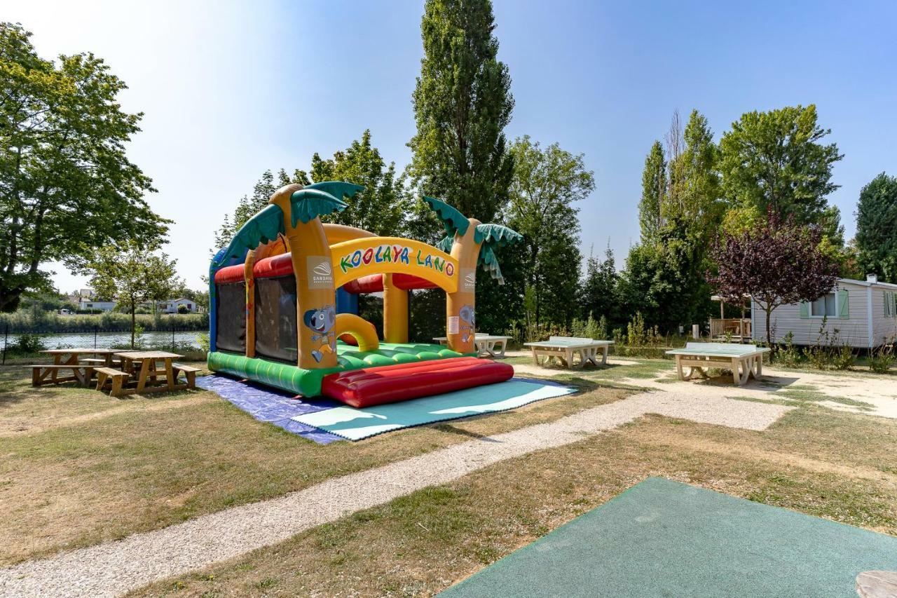 Готель Camping International De Мезон-Лаффіт Екстер'єр фото